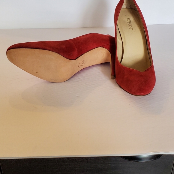 Ladies all leather shoe - Picture 3 of 3